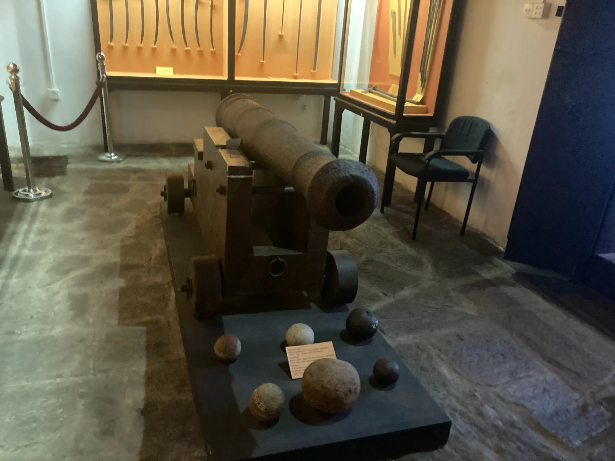 A cannon of the Kandyan era shown at the Kandy National Museum, Sri Lanka