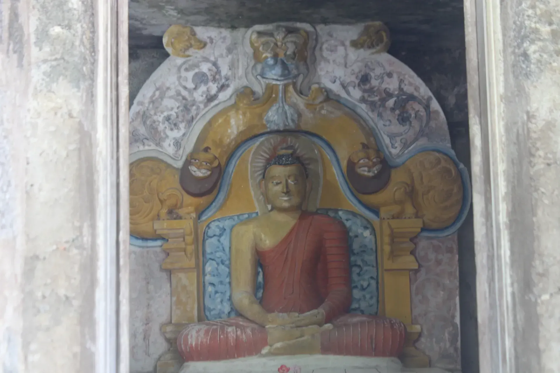 A smaller Buddha statue at Gadaladeniya Temple, Sri Lanka