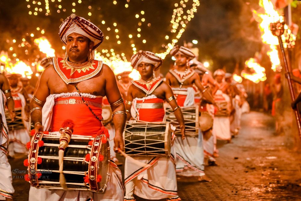 Esala Perahera in Kandy | Wonders of Ceylon