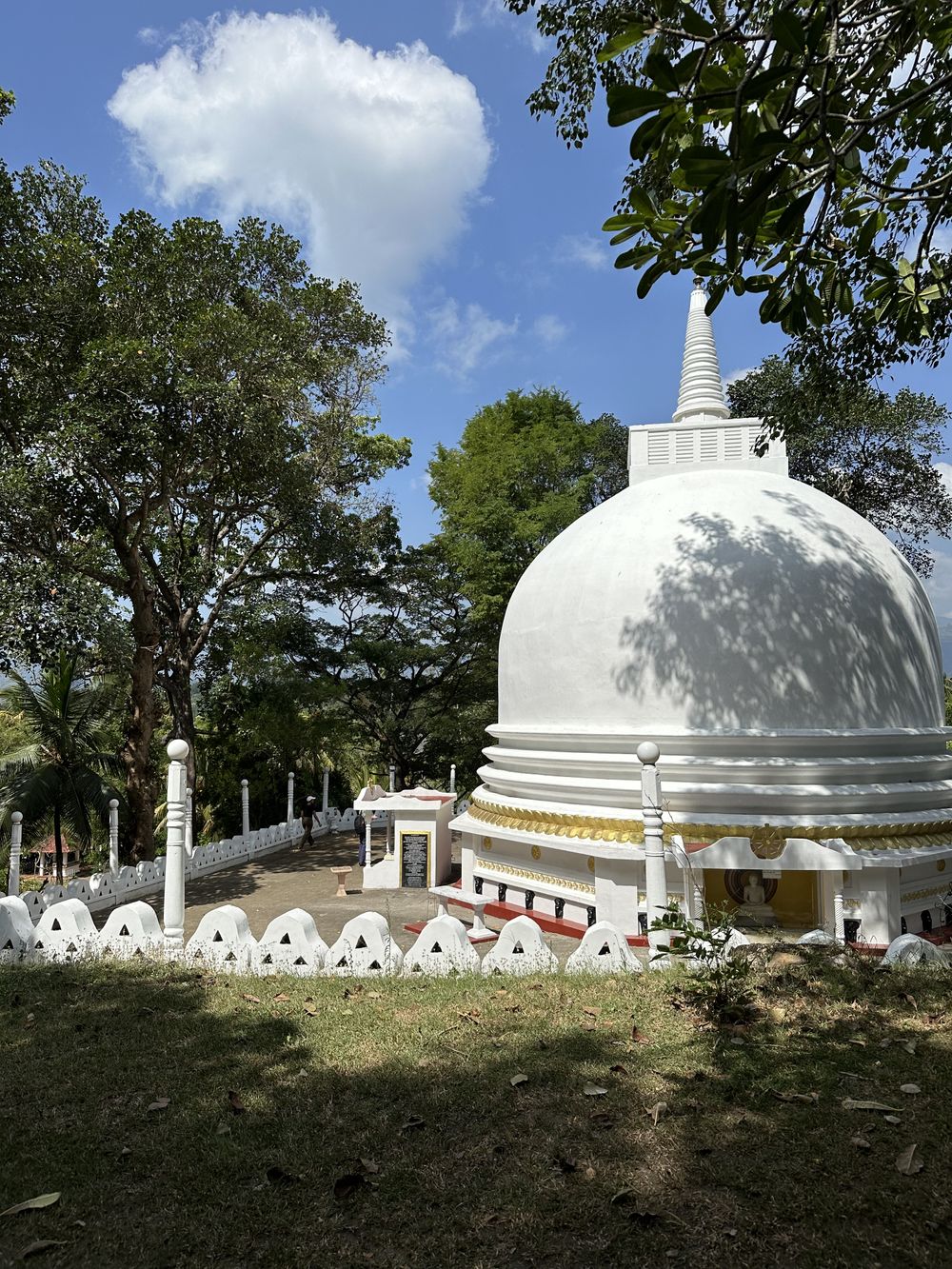 Aluviharaya Rock Cave Temple | Wonders of Ceylon